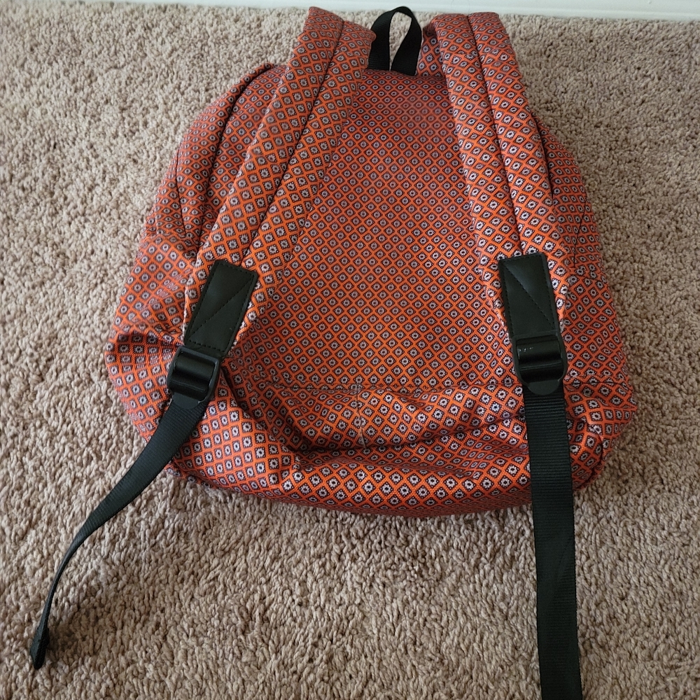 Backpack - Picture 2 of 4